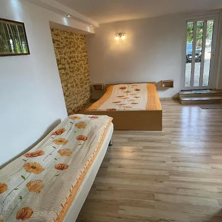 Sara Kwatera prywatna *