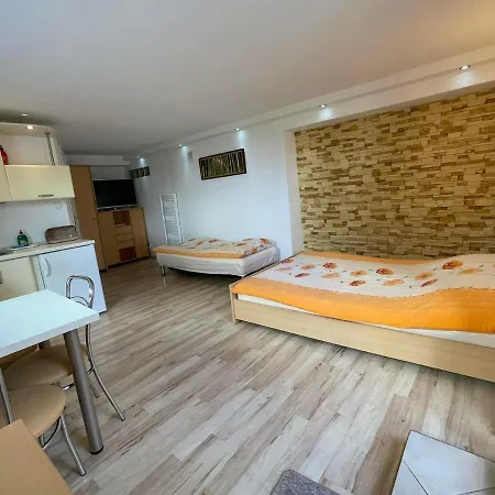 Quarto em Acomodações Particulares Sara *